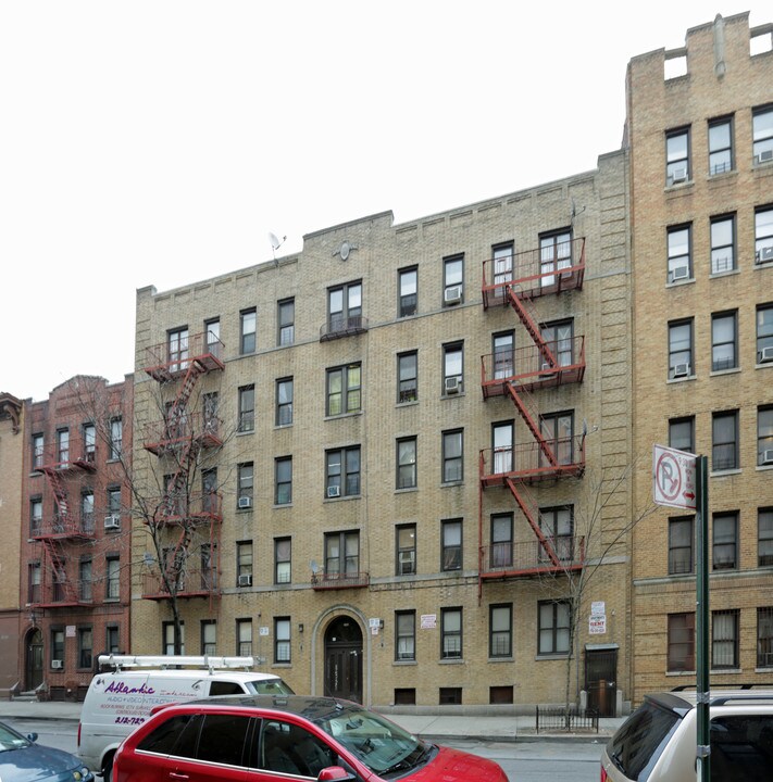 2722 Valentine Ave in Bronx, NY - Foto de edificio