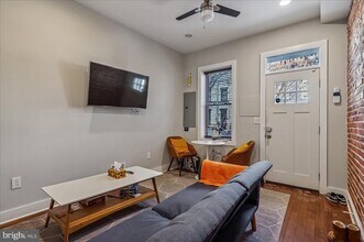 30 Hanover Pl NW in Washington, DC - Building Photo - Building Photo