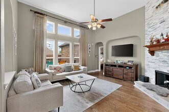 2345 Fountain Gate Dr in Little Elm, TX - Building Photo - Building Photo