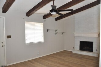 2011 Gathright Cove in Austin, TX - Building Photo - Building Photo