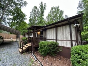 10975 E US Highway 64 in Thomasville, NC - Building Photo - Building Photo