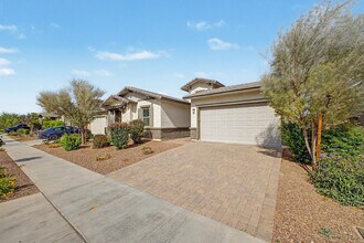 13103 N 174th Dr in Surprise, AZ - Building Photo - Building Photo