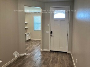 2351 W Jessica Ln in Phoenix, AZ - Building Photo - Building Photo