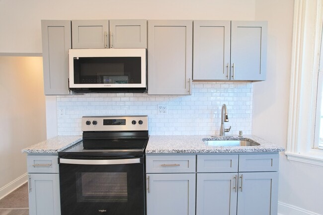 134 E Washington Ln, Unit 2