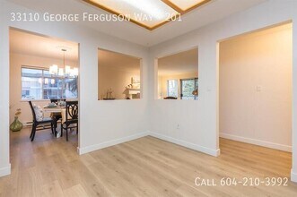33110 George Ferguson Way in Abbotsford, BC - Building Photo - Building Photo