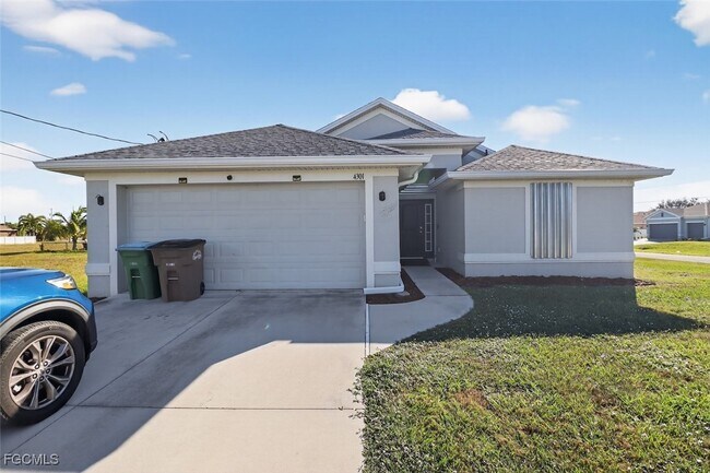 4301 NW 36th Pl in Cape Coral, FL - Building Photo - Building Photo
