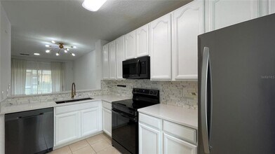 249 Weymouth Dr in Davenport, FL - Building Photo - Building Photo