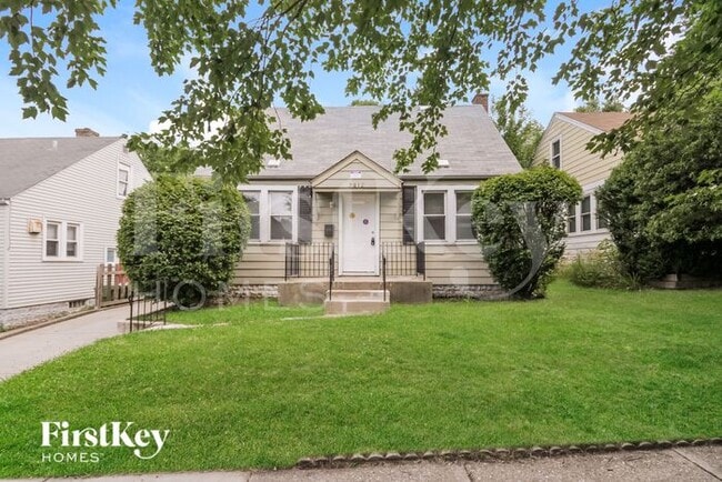 property at 2612 89th Pl