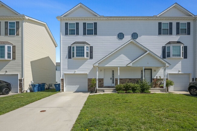 property at 33 Pepperwood Dr