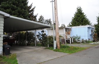 Meridian Mobile Estates in Puyallup, WA - Building Photo - Building Photo