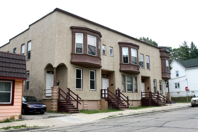 1426 S 31st St in Milwaukee, WI - Building Photo - Building Photo