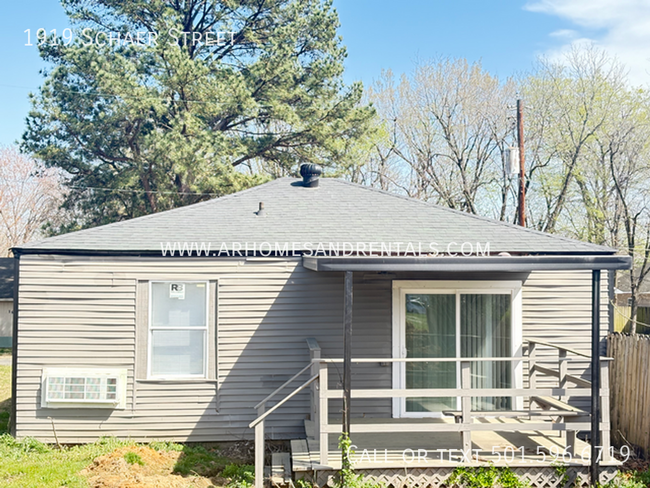 1919 Schaer St in North Little Rock, AR - Foto de edificio - Building Photo