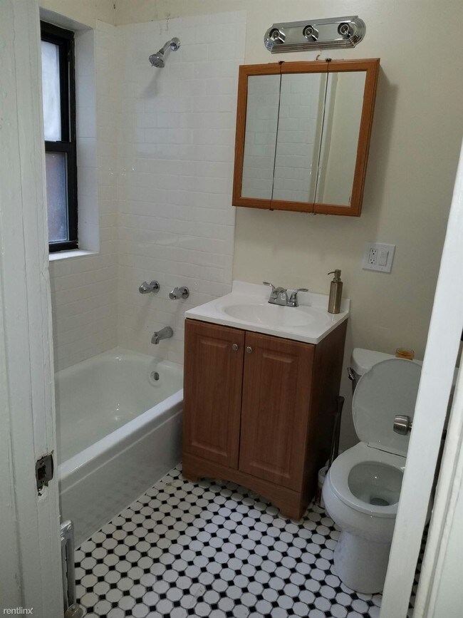 4508 N Central Park Ave-Unit -# 1 in Chicago, IL - Building Photo - Building Photo