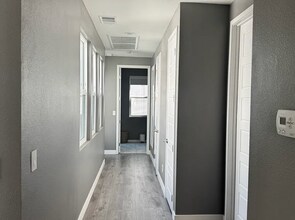 217 Cromarty St in Henderson, NV - Foto de edificio - Building Photo