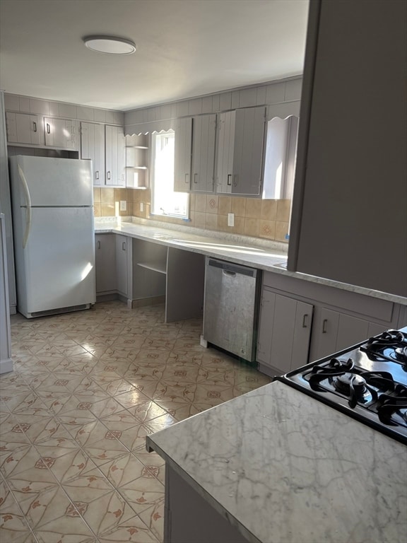 21 Carney St in Medford, MA - Building Photo - Building Photo