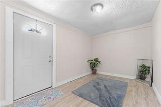 1915 Maple Ave NE in Canton, OH - Building Photo - Building Photo