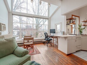 31 Pinckney St in Boston, MA - Building Photo - Building Photo