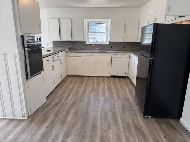 property at 3611 33rd St