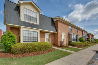 Northbrook in Northport, AL - Foto de edificio - Building Photo