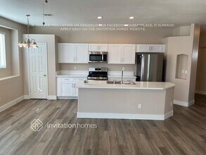 7637 Adornment Ct in Las Vegas, NV - Building Photo - Building Photo