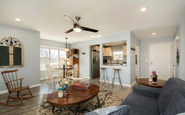 property at 1300 W Stuart St