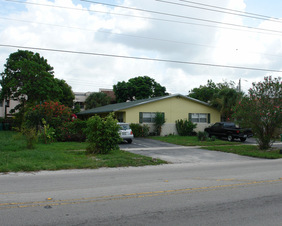 5631 NW 15th St in Fort Lauderdale, FL - Building Photo