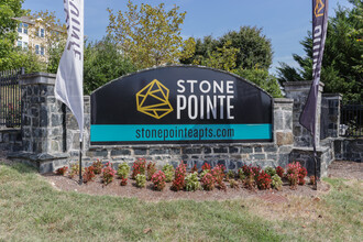 Stone Pointe in Woodbridge, VA - Building Photo - Other