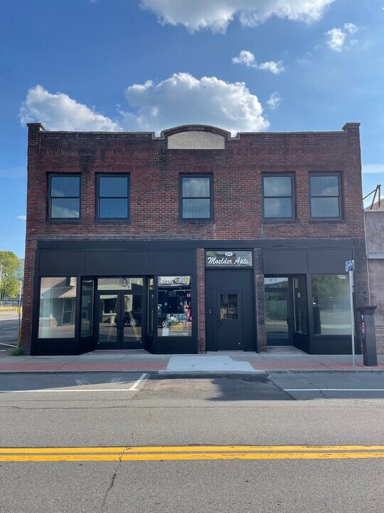 216 Main St in Johnson City, NY - Building Photo