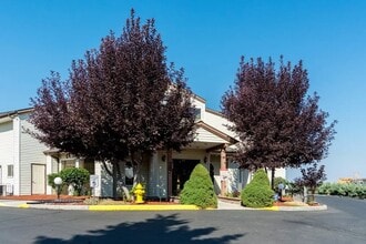 787 NW Canal Blvd in Redmond, OR - Building Photo - Building Photo