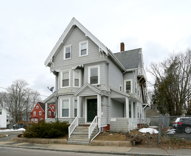 173 Spring St in Brockton, MA - Foto de edificio - Building Photo