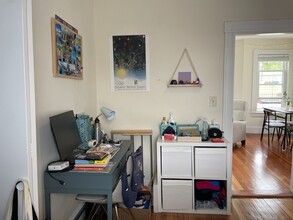 27 Linden Ave, Unit 2 in Somerville, MA - Building Photo - Building Photo