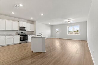 2550 Green Jasper Dr in Arcola, TX - Building Photo - Building Photo