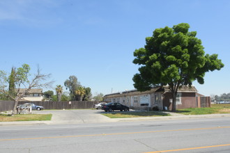 La casa grande Apartments in Hanford, CA - Building Photo - Building Photo