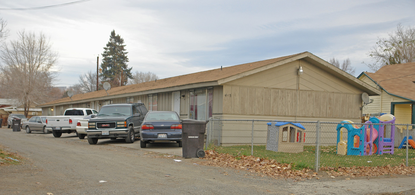 405 Cherry Ave in Yakima, WA - Building Photo