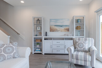 The Pinnacle Townhomes in Wilmington, NC - Foto de edificio - Interior Photo