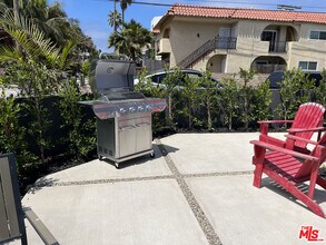 101 Catamaran St in Marina Del Rey, CA - Building Photo - Building Photo