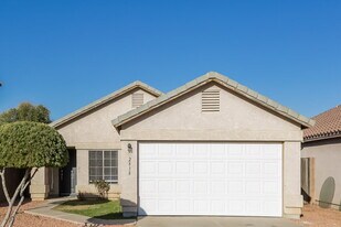 2838 S 64th Dr in Phoenix, AZ - Building Photo