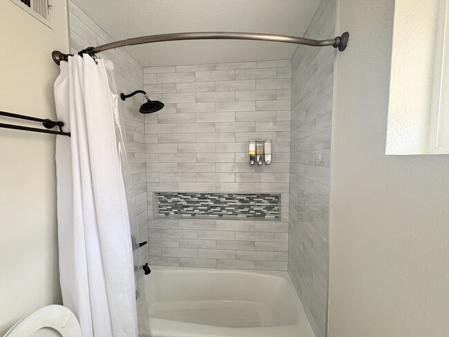 property at 1013 W Keating Ave