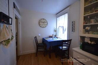 1638 Commonwealth Ave, Unit 10 in Boston, MA - Building Photo - Building Photo