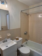 127 New Britain Ave in Unionville, CT - Building Photo - Building Photo