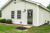 Falling Creek Villas in Kinston, NC - Foto de edificio - Building Photo