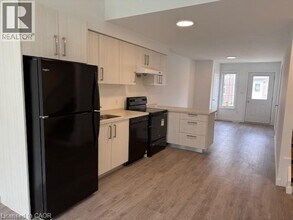 32 Waterleaf Trl in Welland, ON - Building Photo - Building Photo