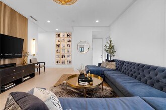 2618 Trapp Ave in Miami, FL - Building Photo - Building Photo