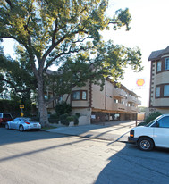 176 W Valencia Ave Apartments