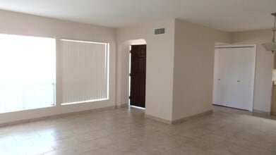 428 N Calle Del Diablo in Green Valley, AZ - Building Photo - Building Photo