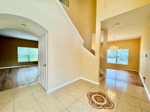 884 Addison Dr NE in St. Petersburg, FL - Building Photo - Building Photo