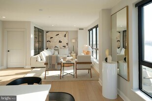 1325 N Beach St, Unit 725 in Philadelphia, PA - Building Photo