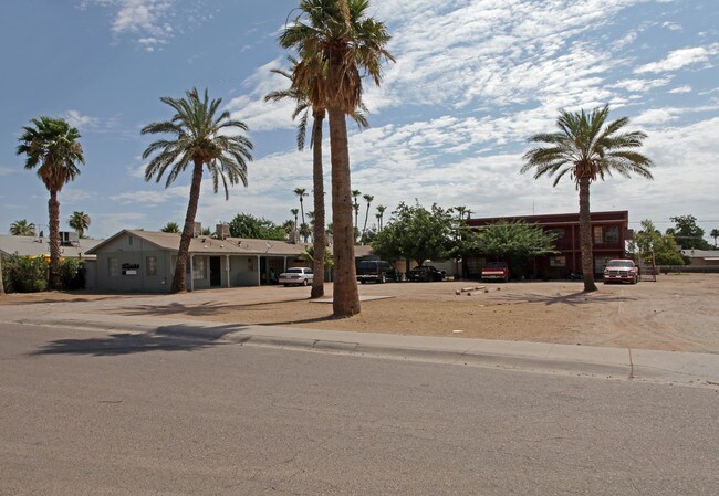 785 N Washington St in Chandler, AZ - Building Photo - Building Photo