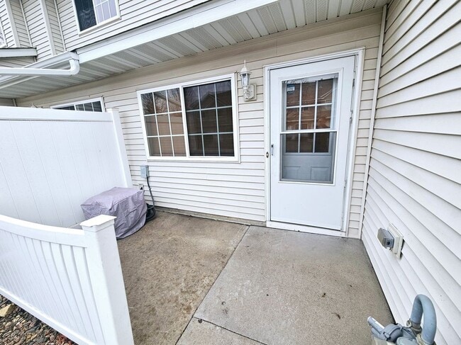 2639 Yellowstone Dr in Hastings, MN - Building Photo - Building Photo