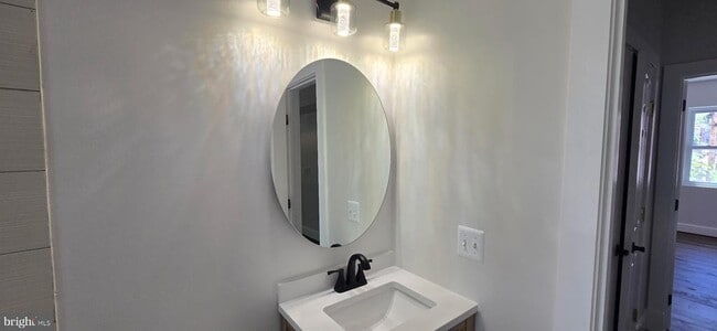 property at 1409 G St NE